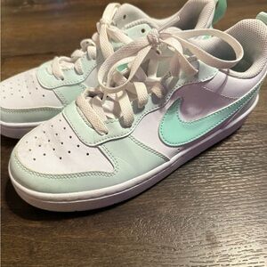 Nike Mint and White Athletic Shoes